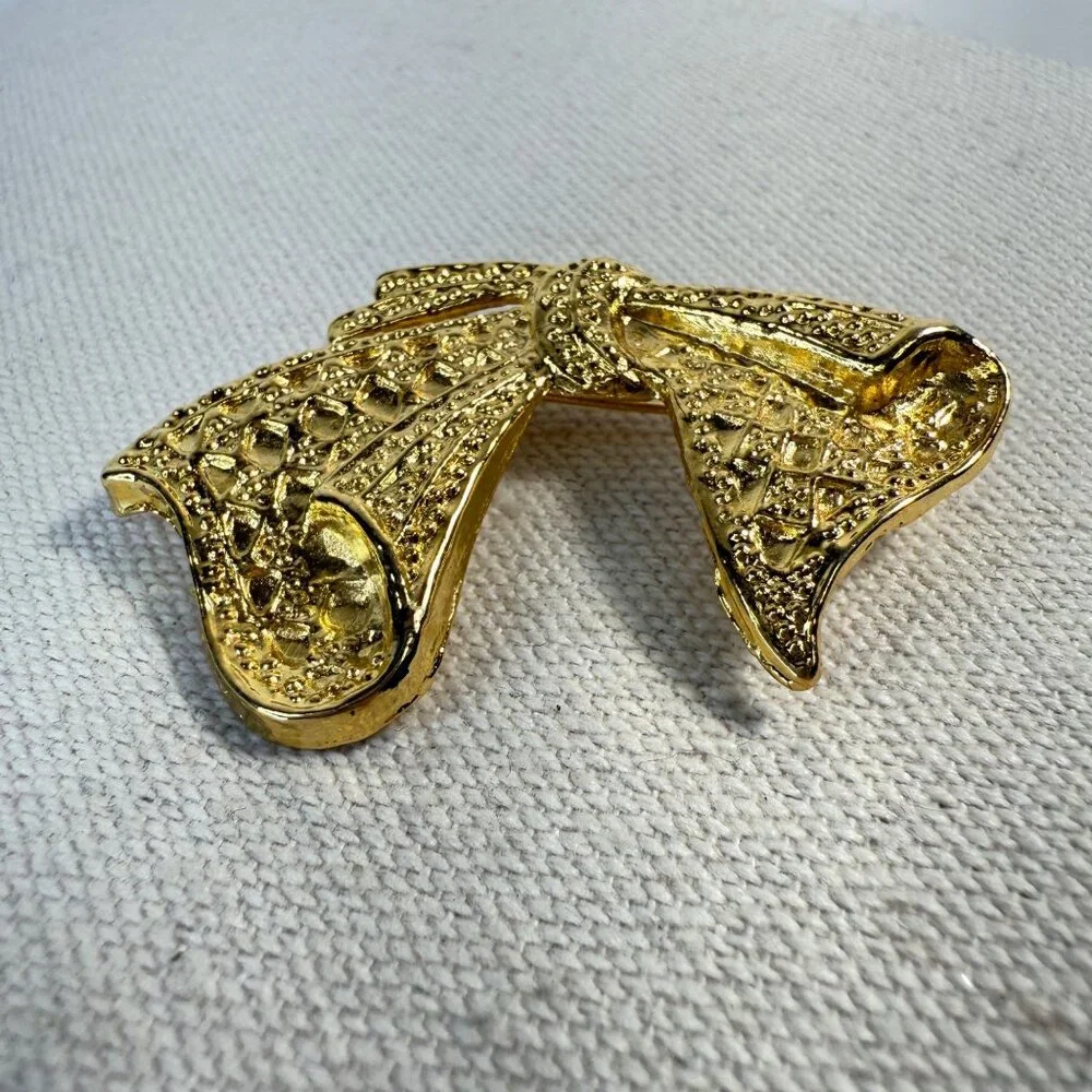 AAI elegant gold